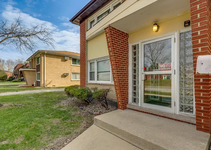 Дом отдыха Cozy Couples Escape In Homewood: Pets Welcome! Homewood